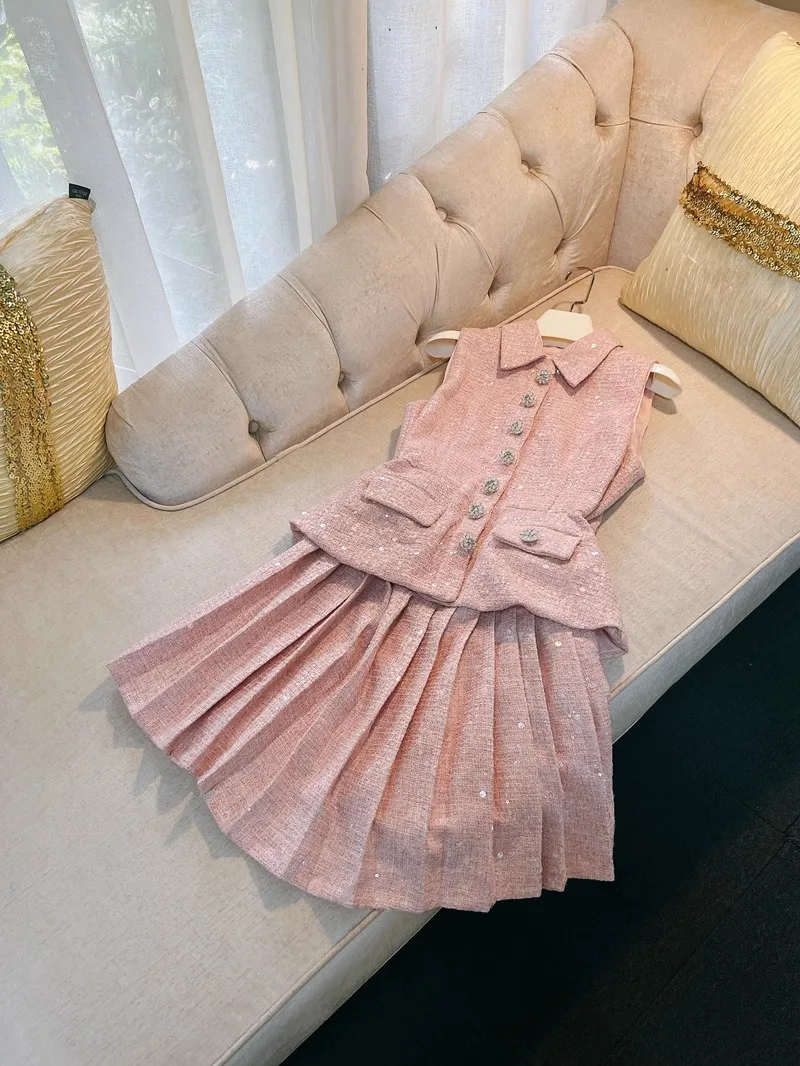 Retro Elegant Pink Sequin Skirt Vest Dress Women's Design Sense False Two-Piece Pleated Short Skirt Vest Dress
Retro Elegant Pink Sequin Skirt Vest Dress Women's Design Sense False Two-Piece Pleated Short Skirt Vest Dress