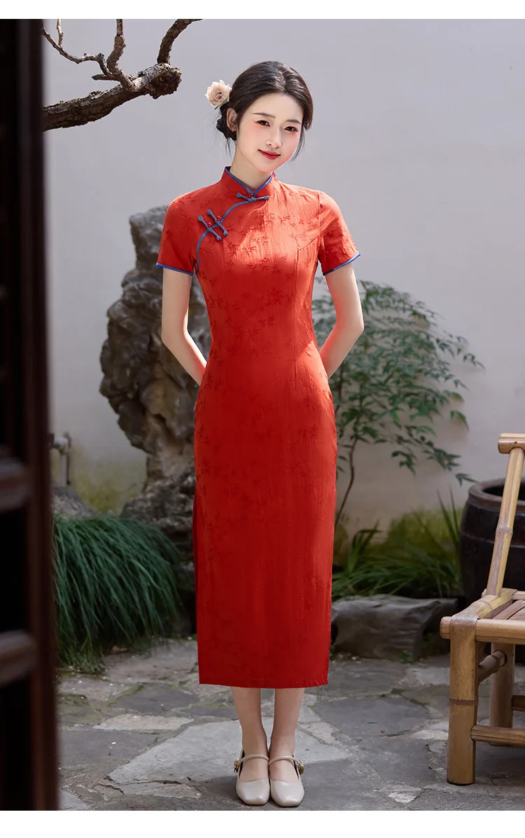 Элегантное жаккардовое атласное длинное платье Cheongsam, китайское классическое женское Ципао с коротким рукавом, сексуальное свадебное вечернее платье 
Элегантное жаккардовое атласное длинное платье Cheongsam, китайское классическое женское Ципао с коротким рукавом, сексуальное свадебное вечернее платье