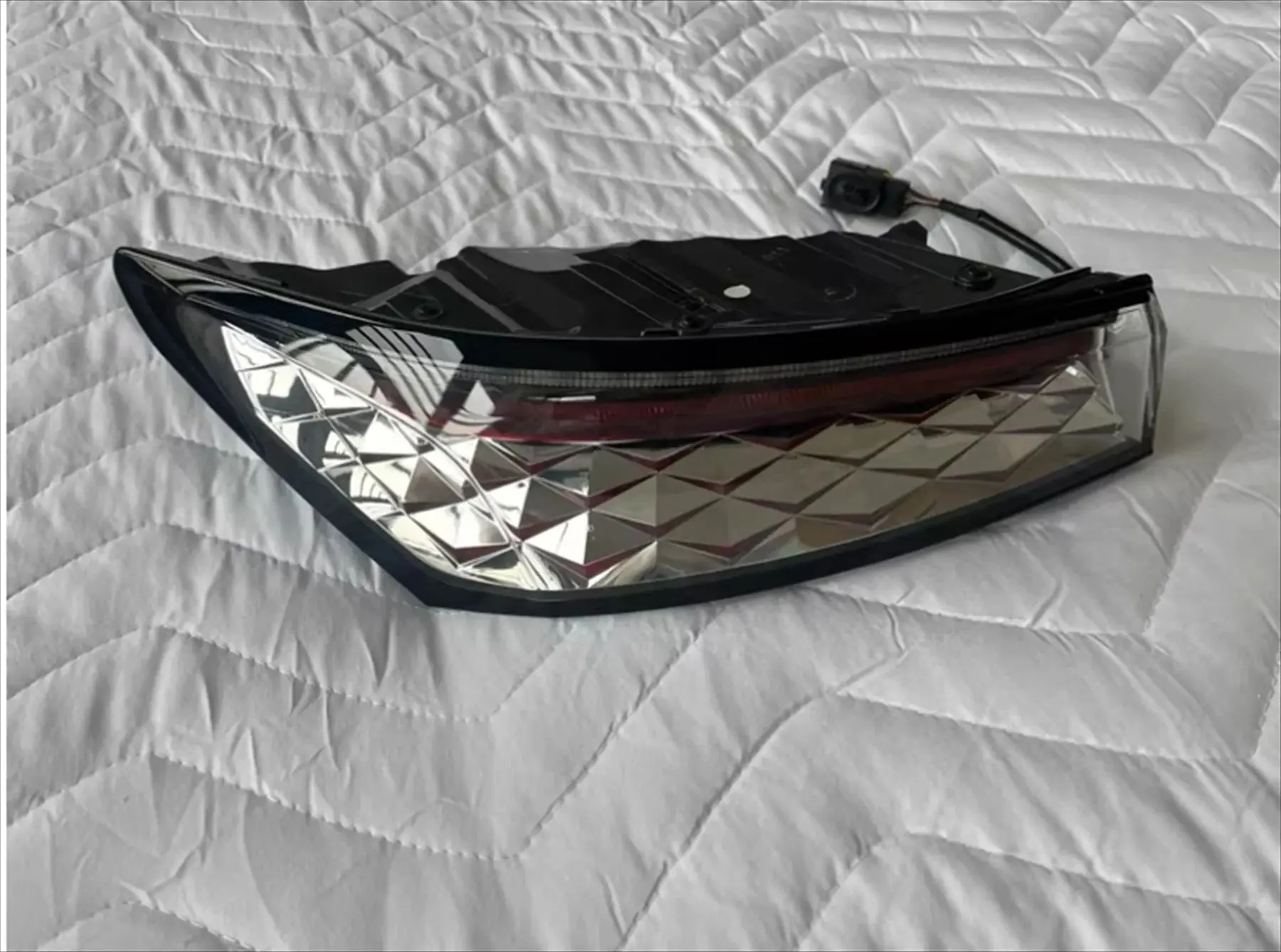 LED Tail Light for Citroen DS9 Rear Taillight Brake Driving Reversing Lamp Turn Signal
LED Tail Light for Citroen DS9 Rear Taillight Brake Driving Reversing Lamp Turn Signal