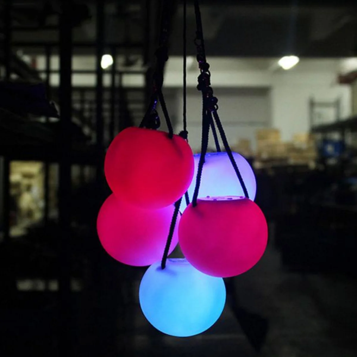 Dance Fitness Ball LED Multi-Colored Glow POI Thrown Balls for Belly Dance Hand Props Stage Performance Accessories Hand Props
Dance Fitness Ball LED Multi-Colored Glow POI Thrown Balls for Belly Dance Hand Props Stage Performance Accessories Hand Props