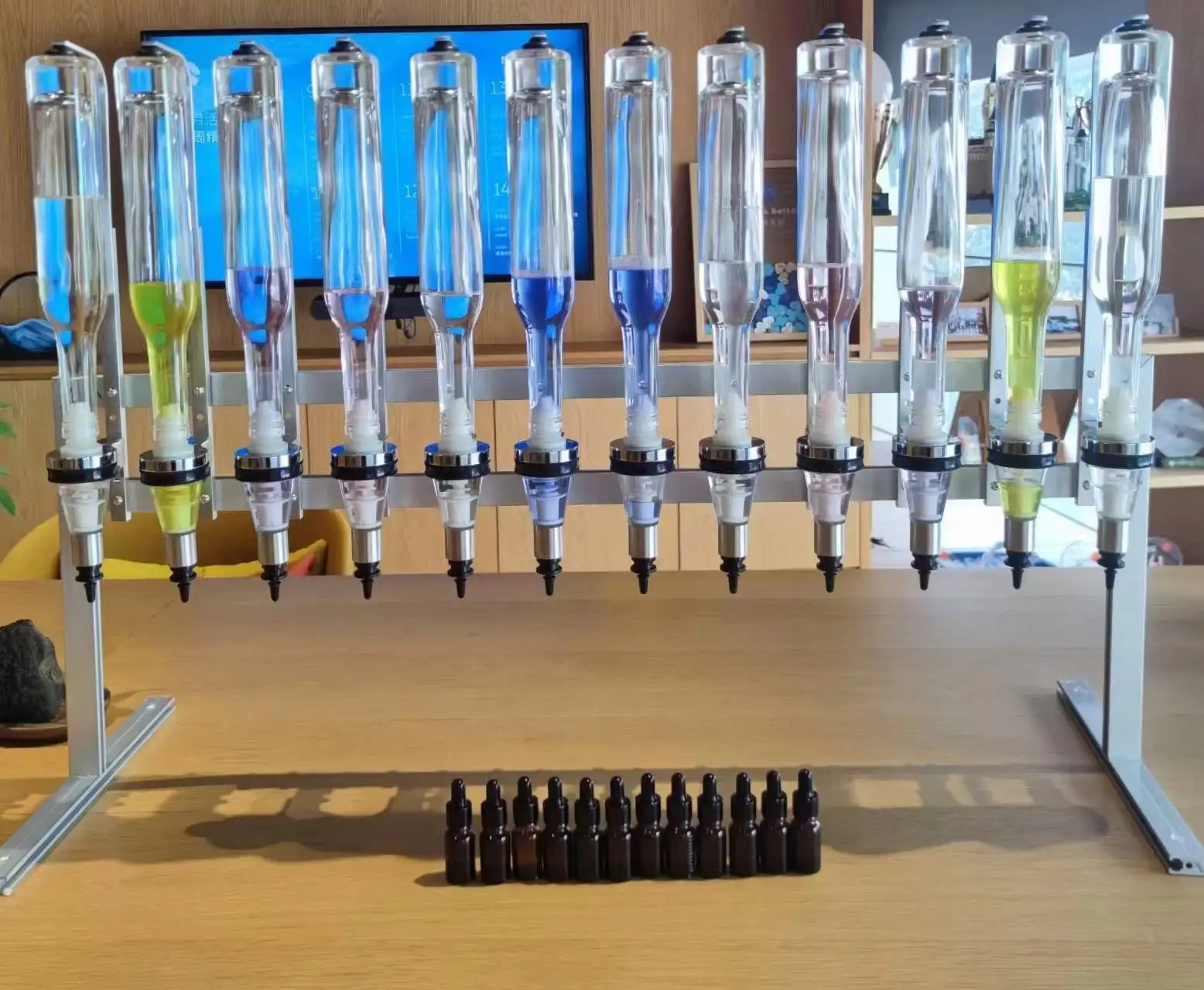 Desktop wall-mounted 12-bottle perfume dispenser 380ML/bottle liquid filling machine
Desktop wall-mounted 12-bottle perfume dispenser 380ML/bottle liquid filling machine