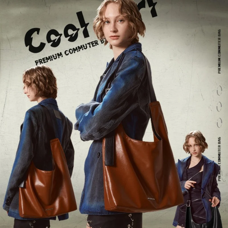 Commuter Tote Women's Large Capacity2024new Autumn And Winter Maillard Brown Shoulder Messenger
Commuter Tote Women's Large Capacity2024new Autumn And Winter Maillard Brown Shoulder Messenger
