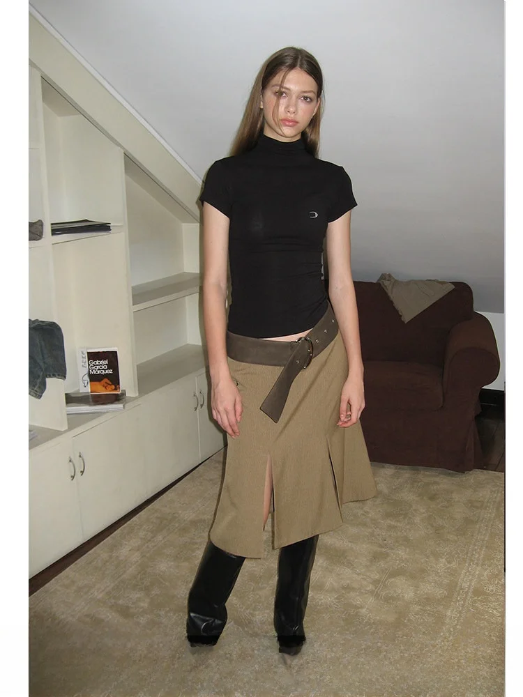Cloud Wild Women's Woolen Skirt Double Slit Design Autumn Collection Low Waist mid Length Faionable Item
Cloud Wild Women's Woolen Skirt Double Slit Design Autumn Collection Low Waist mid Length Faionable Item