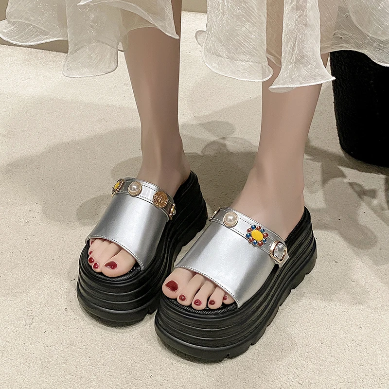 Summer Beach Sandals New 2025 Women Wedge Heels Slippers Ladies 8CM High Platform Chunky Slides Woman Outdoor Casual Flip Flop
Summer Beach Sandals New 2025 Women Wedge Heels Slippers Ladies 8CM High Platform Chunky Slides Woman Outdoor Casual Flip Flop