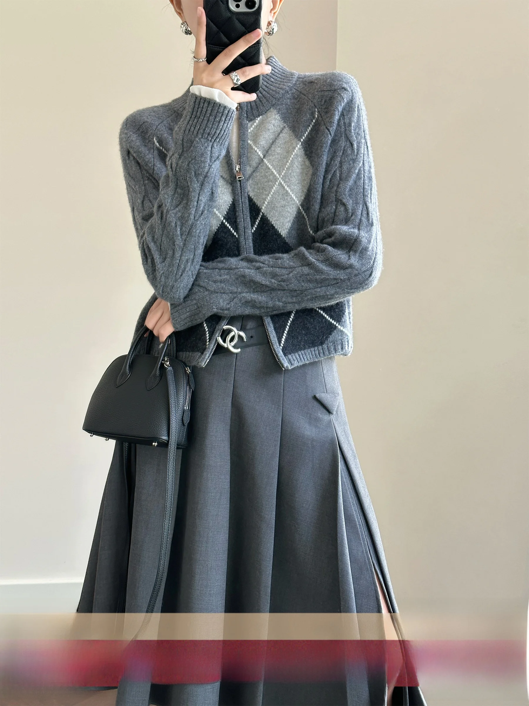 Женское шерстяное вязаное пальто-свитер Tasyavan с ромбовидным узором, двойной молнией и воротником-стойкой, осенне-зимняя верхняя одежда
Женское шерстяное вязаное пальто-свитер Tasyavan с ромбовидным узором, двойной молнией и воротником-стойкой, осенне-зимняя верхняя одежда