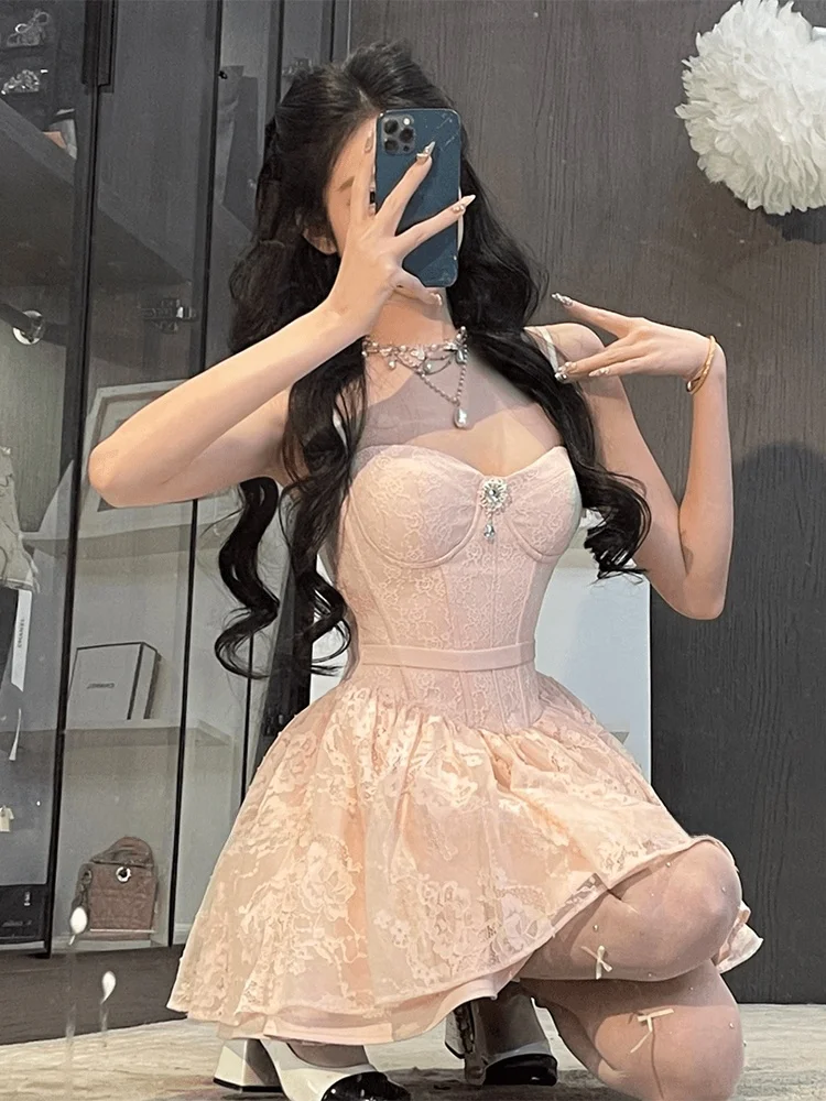 Syj Shuyijia Lace Trim Diamond Embellished Princess Dress Slimming High Waist Strapless Short Dress for plus Size Women
Syj Shuyijia Lace Trim Diamond Embellished Princess Dress Slimming High Waist Strapless Short Dress for plus Size Women