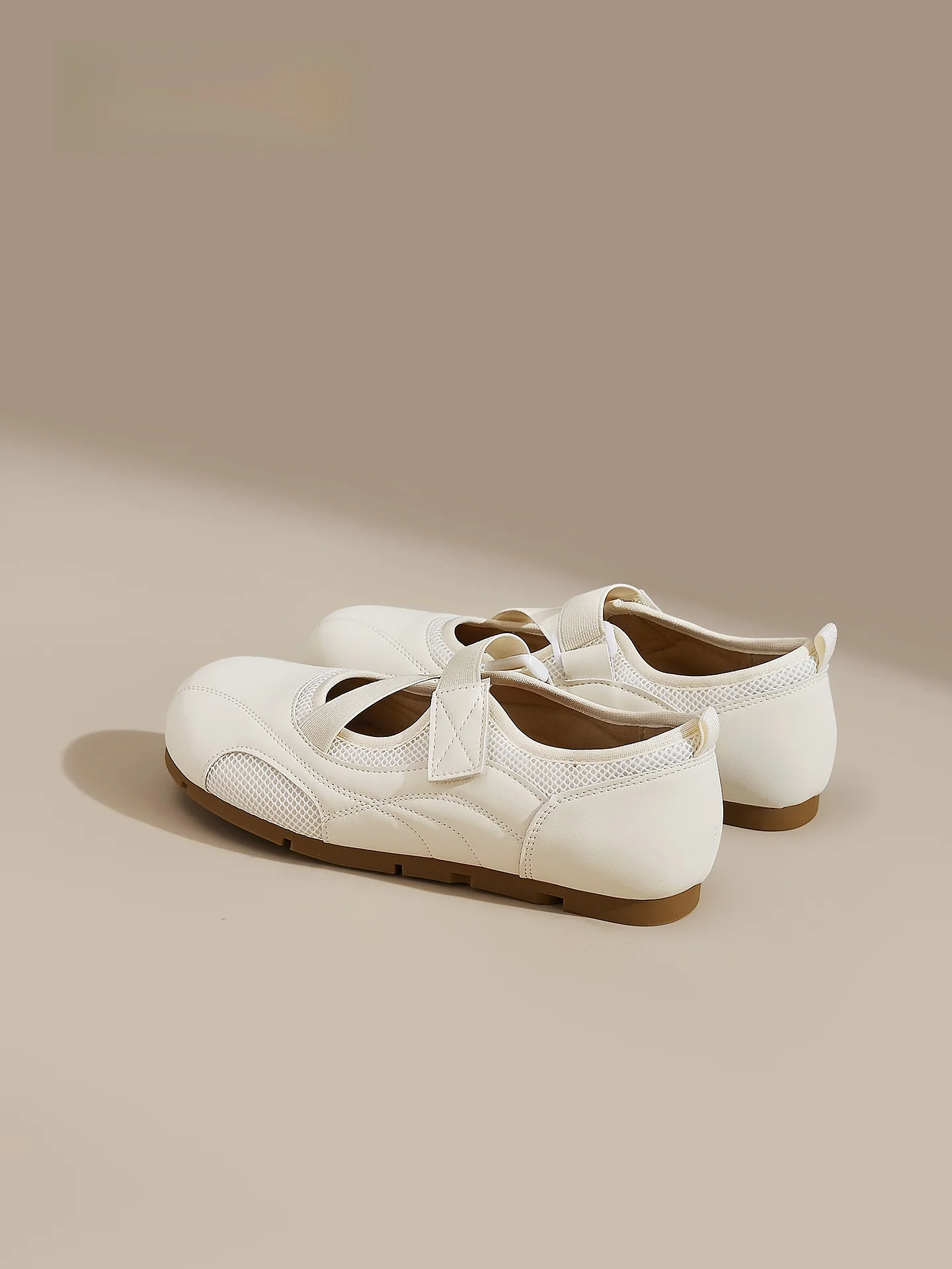 Agsdon Mary Jane Sports Shoes Women's 2026 New Ballet Flat Versatile Breathable White Leisure Casual Shoes round Toe PVC Outsole
Agsdon Mary Jane Sports Shoes Women's 2026 New Ballet Flat Versatile Breathable White Leisure Casual Shoes round Toe PVC Outsole