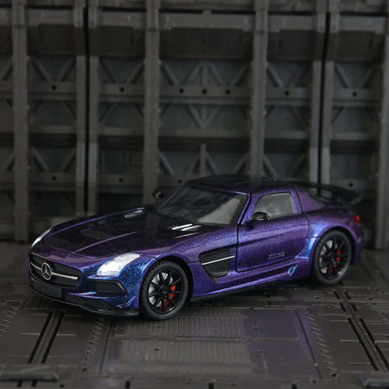 1:24 модель суперкара из сплава Mercedes Benz SLR, украшение автомобиля, двери и капот двигателя, багажник можно открыть для детских игрушек
1:24 модель суперкара из сплава Mercedes Benz SLR, украшение автомобиля, двери и капот двигателя, багажник можно открыть для детских игрушек