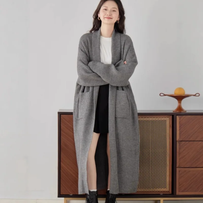 New Autumn and Winter Knitted Outerwear for Women, Mid To Long Length, Over The Knee Loose Long Sleeved Knitted Cardigan
New Autumn and Winter Knitted Outerwear for Women, Mid To Long Length, Over The Knee Loose Long Sleeved Knitted Cardigan