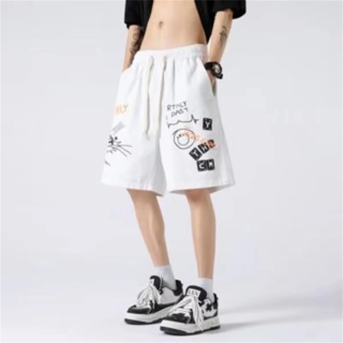 5XL Oversized Loose Shorts Men American Retro Gothic Alphabet Print Japanese Samurai Style Casual Sports Beach Pants Shorts
5XL Oversized Loose Shorts Men American Retro Gothic Alphabet Print Japanese Samurai Style Casual Sports Beach Pants Shorts