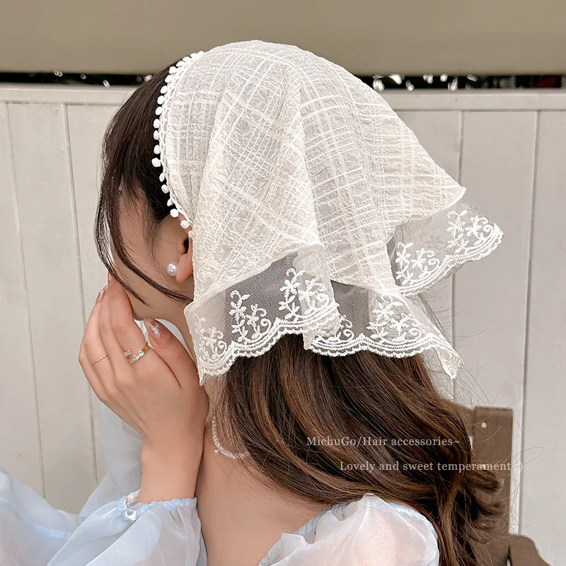 Lace Triangle Headscarf Romantic Floral Lace Hair Scarf Wraps Travel Photo Headband Hair Accessories
Lace Triangle Headscarf Romantic Floral Lace Hair Scarf Wraps Travel Photo Headband Hair Accessories