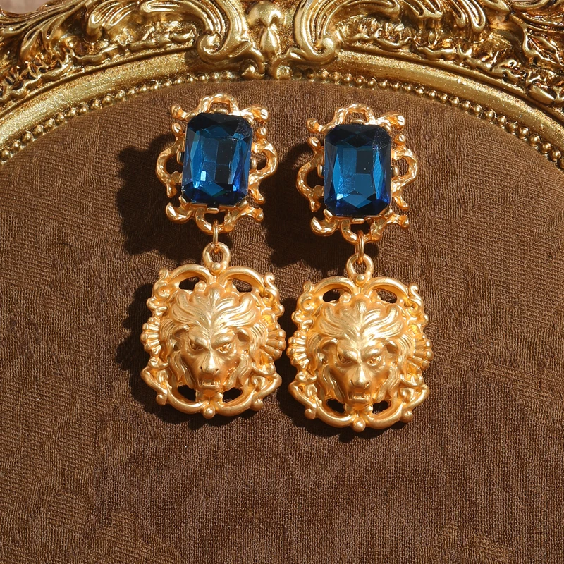 Vintage Blue Crystal Drop Earrings Pendant Large Natural Stone Lion Gold Color Designer For Women New Trending Jewelry 2026 Gift
Vintage Blue Crystal Drop Earrings Pendant Large Natural Stone Lion Gold Color Designer For Women New Trending Jewelry 2026 Gift