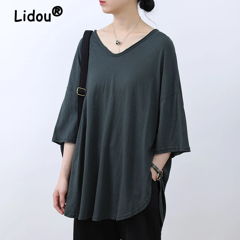 Women's Simple Casual Oversized Streetwear Y2K Basic T Shirts Summer Korean V Neck Short Sleeve Solid Tunic Tops Female Clothing
Women's Simple Casual Oversized Streetwear Y2K Basic T Shirts Summer Korean V Neck Short Sleeve Solid Tunic Tops Female Clothing