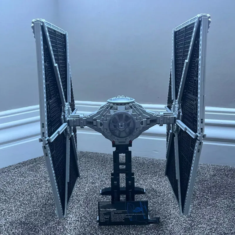 Stock 1685PCS Star Battle TIE Fighter Imperial Flagship Compatible with 75095 35007 Space Model Building Blocks Toy Brick Gifts
Stock 1685PCS Star Battle TIE Fighter Imperial Flagship Compatible with 75095 35007 Space Model Building Blocks Toy Brick Gifts