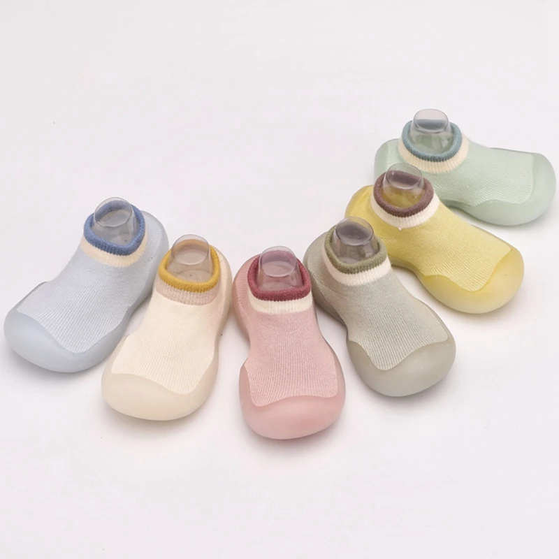 Однотонные детские носки, обувь для малышей, первые ходунки, мягкая нескользящая подошва, удобная резиновая напольная обувь для мальчиков и девочек 
Однотонные детские носки, обувь для малышей, первые ходунки, мягкая нескользящая подошва, удобная резиновая напольная обувь для мальчиков и девочек