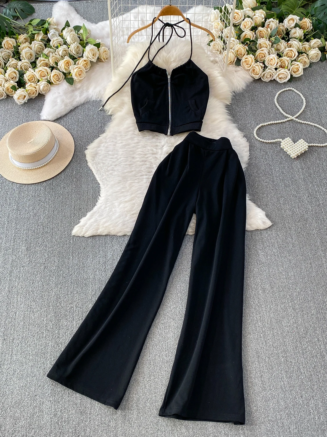Sexy Spicy Girl High Waist Slimming Wide Leg Pants Two Piece Set Zipper Neck Design Casual Pocket Style Fashionable Outfit
Sexy Spicy Girl High Waist Slimming Wide Leg Pants Two Piece Set Zipper Neck Design Casual Pocket Style Fashionable Outfit