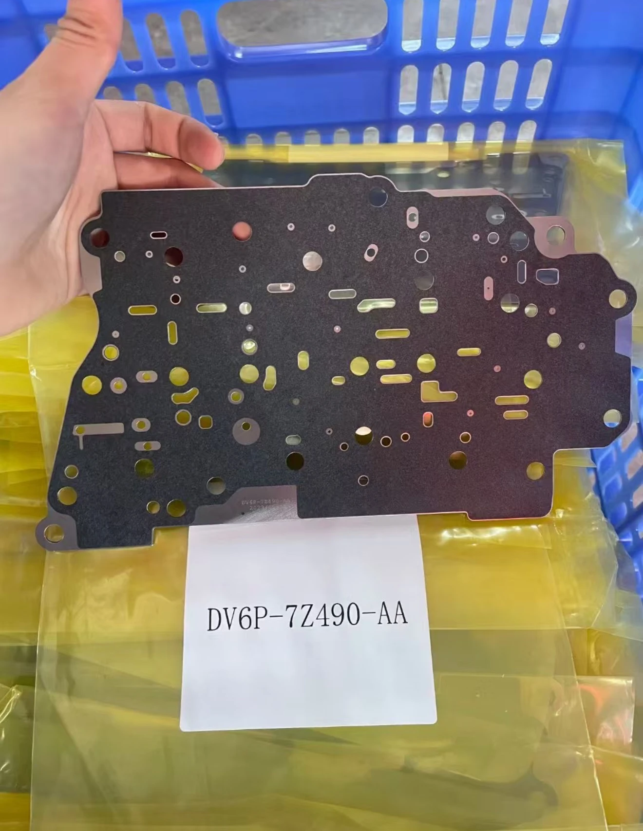 6F35 Transmission Valve Body Middle Separator Valve Body Partition for Ford Gearbox Car Accessories DV6P-7Z490-AA DV6P-7J236-AA
6F35 Transmission Valve Body Middle Separator Valve Body Partition for Ford Gearbox Car Accessories DV6P-7Z490-AA DV6P-7J236-AA