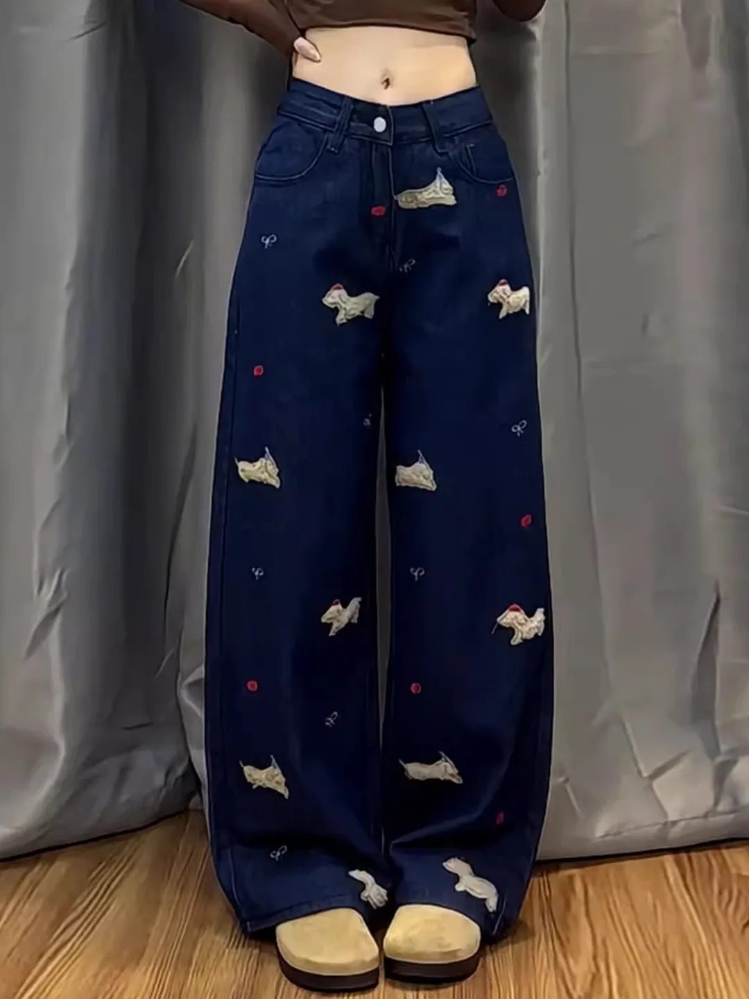 High Waist Loose Fit Embroidered Dog Floral Denim Pants Women's New Style Floor Length Lazy Slouchy Jeans Straight Leg
High Waist Loose Fit Embroidered Dog Floral Denim Pants Women's New Style Floor Length Lazy Slouchy Jeans Straight Leg