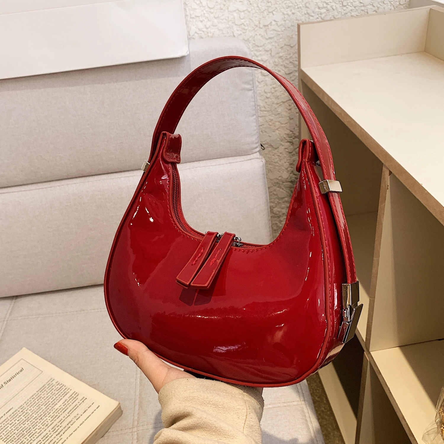Minimalist Shoulder Bag, Solid Color Underarm Bag, Womens All-Match Armpit Bag Compression bag Bogg bag small Dice bag Edible
Minimalist Shoulder Bag, Solid Color Underarm Bag, Womens All-Match Armpit Bag Compression bag Bogg bag small Dice bag Edible