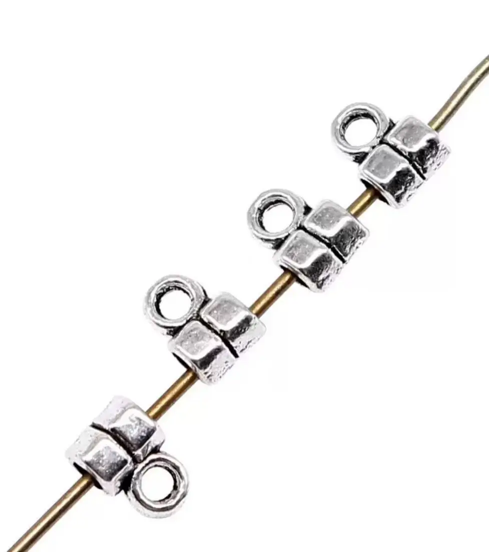 100pcs 5*4mm Zinc Alloy metal tibetan silver color bead connector for jewelry making HW2623
100pcs 5*4mm Zinc Alloy metal tibetan silver color bead connector for jewelry making HW2623