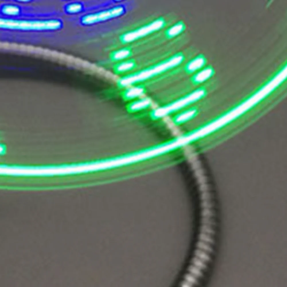 Metal Mini Fan Real Time Display Clock Fans DC 5V Small Night Light USB Powered Mini Cooling Flashing Fan for Laptop PC Notebook
Metal Mini Fan Real Time Display Clock Fans DC 5V Small Night Light USB Powered Mini Cooling Flashing Fan for Laptop PC Notebook