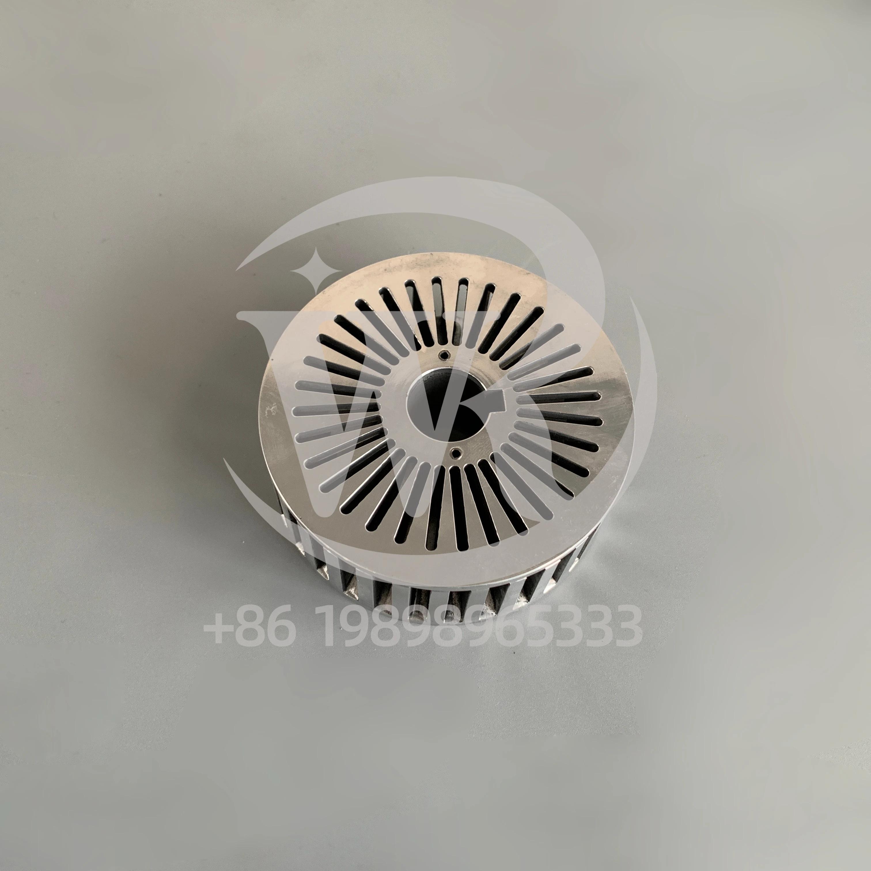 Запчасти Komori: Вал подачи бумаги (Over Suction Wheel) L40 LS40, номер 764830112H
Запчасти Komori: Вал подачи бумаги (Over Suction Wheel) L40 LS40, номер 764830112H