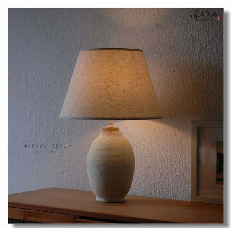Table lamp Jingdezhen art ceramic jar decorative lamp B & B hotel retro bedroom bedside
Table lamp Jingdezhen art ceramic jar decorative lamp B & B hotel retro bedroom bedside