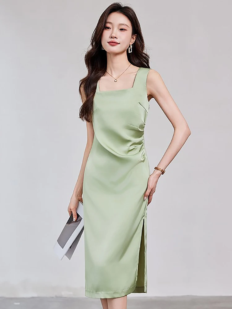 Summer Green Silk Satin Dress Women's Casual Suit Inner Thin Vest Strap Dress Polyester Fiber mid Waist H Version Basic Style
Summer Green Silk Satin Dress Women's Casual Suit Inner Thin Vest Strap Dress Polyester Fiber mid Waist H Version Basic Style