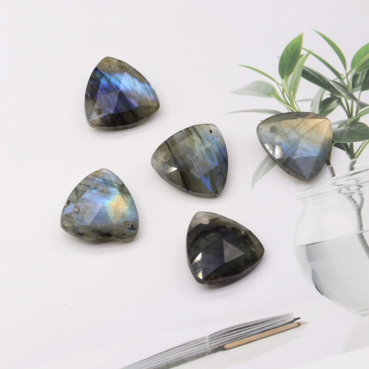 Natural Flash Labradorite Pendant Various Shape Natural Stone Pendant Charms for Making DIY Jewelry Necklace Accessories
Natural Flash Labradorite Pendant Various Shape Natural Stone Pendant Charms for Making DIY Jewelry Necklace Accessories