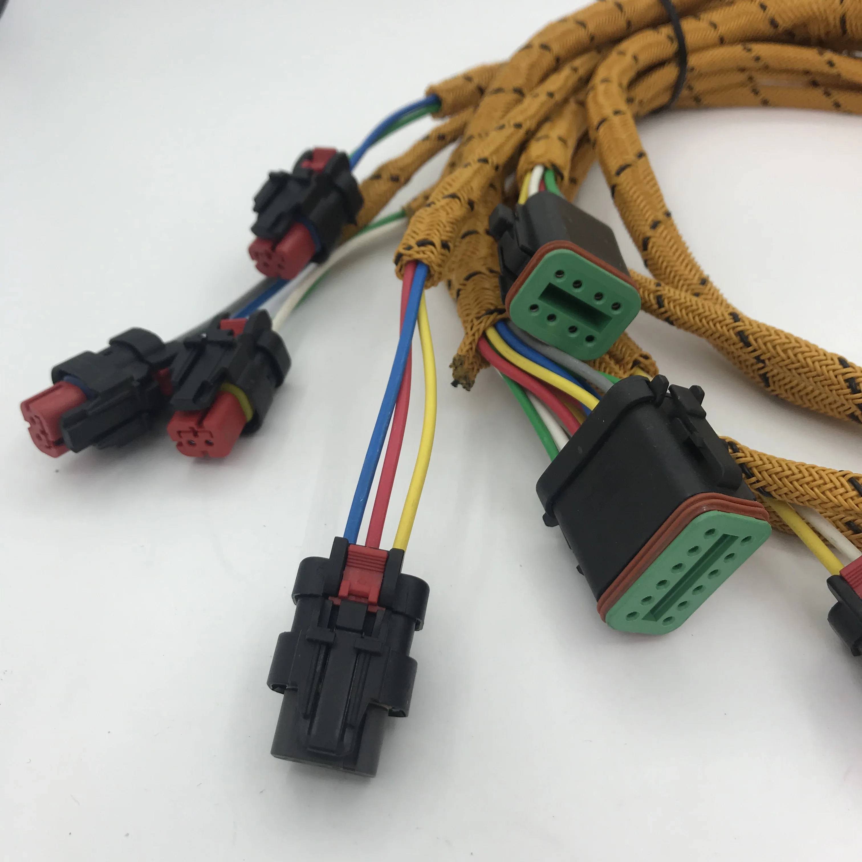 Высокое качество, новый жгут проводов 328-4412 3284412 966h 972h, детали экскаватора для жгута проводов двигателя CAT C13 
Высокое качество, новый жгут проводов 328-4412 3284412 966h 972h, детали экскаватора для жгута проводов двигателя CAT C13