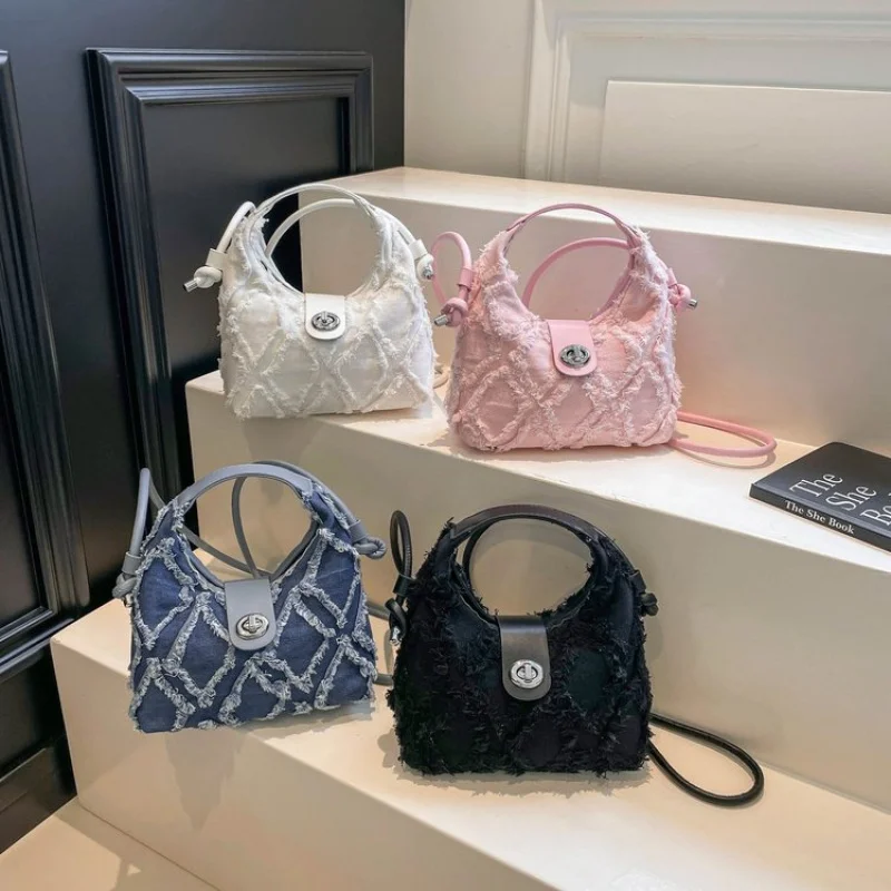 Luxury Brand Women's Leather Crossbody Bag Elegant Shoulder Messenger Handbag For Ladies Classic Designer Tote
Luxury Brand Women's Leather Crossbody Bag Elegant Shoulder Messenger Handbag For Ladies Classic Designer Tote