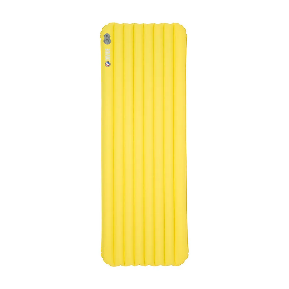 The sleeping pad provides lightweight and warm insulation function
The sleeping pad provides lightweight and warm insulation function