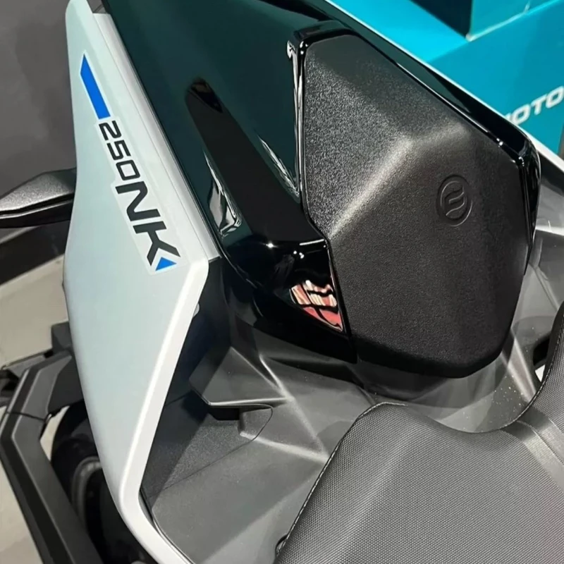 For CFMOTO 250NK 300NK 250 NK Motorcycle Parts Official Modification Racing Rear Seat Competitive Modified Rear Seat Hump
For CFMOTO 250NK 300NK 250 NK Motorcycle Parts Official Modification Racing Rear Seat Competitive Modified Rear Seat Hump