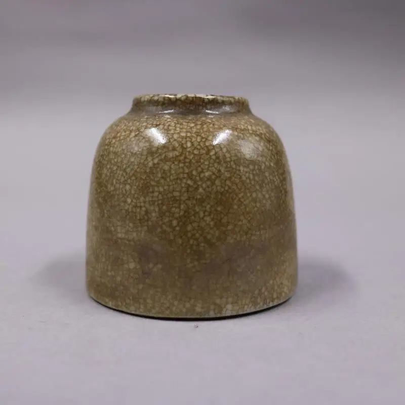 Traditional Chinese Ceramic Ge Kiln Cracked Porcelain Jar Pot Brush Washer handicraft
Traditional Chinese Ceramic Ge Kiln Cracked Porcelain Jar Pot Brush Washer handicraft