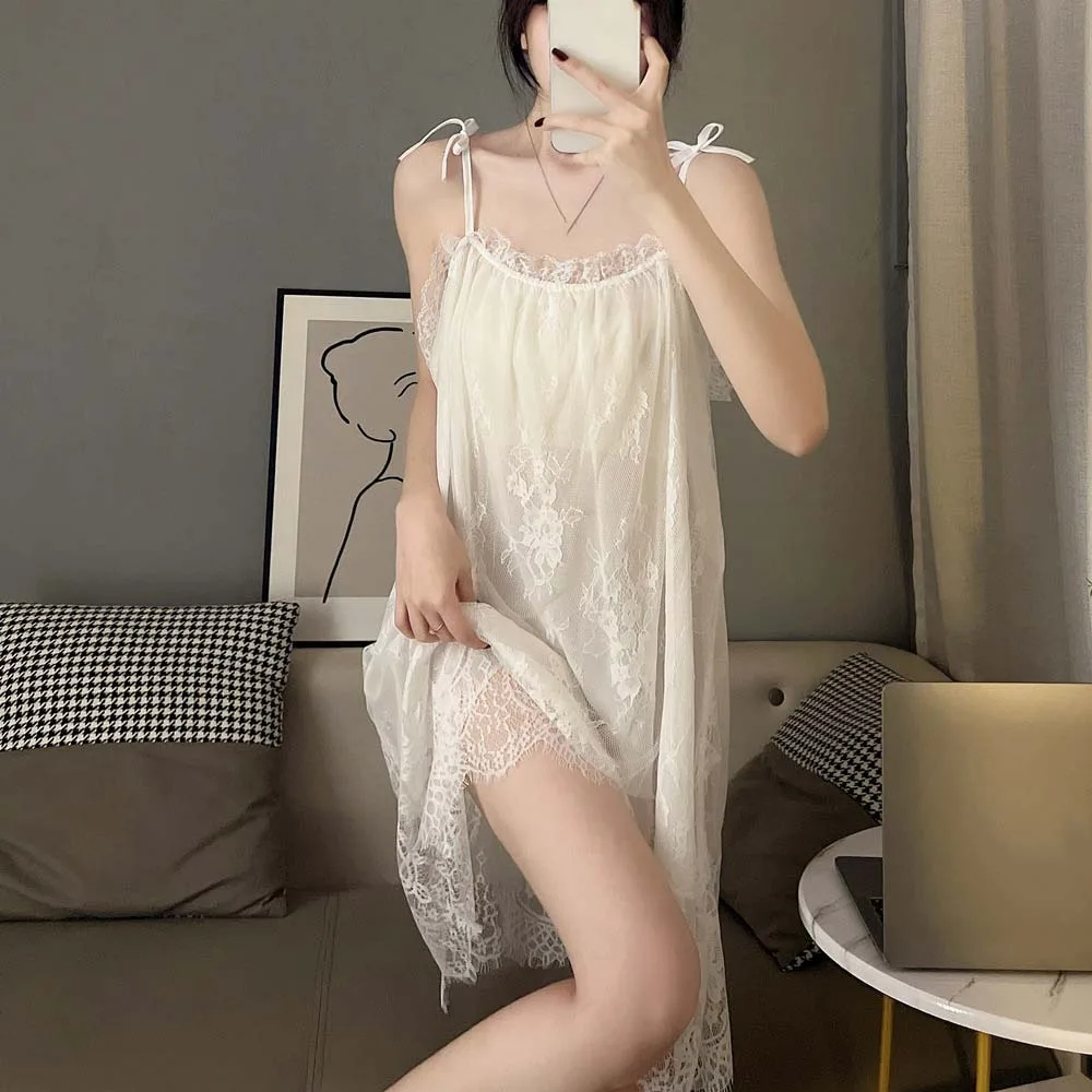 Charming Lace Flower Suspender Nightdress Thin Ruffled Edge Female Sleepshirts Loose Pajamas Women Nightgown Women
Charming Lace Flower Suspender Nightdress Thin Ruffled Edge Female Sleepshirts Loose Pajamas Women Nightgown Women
