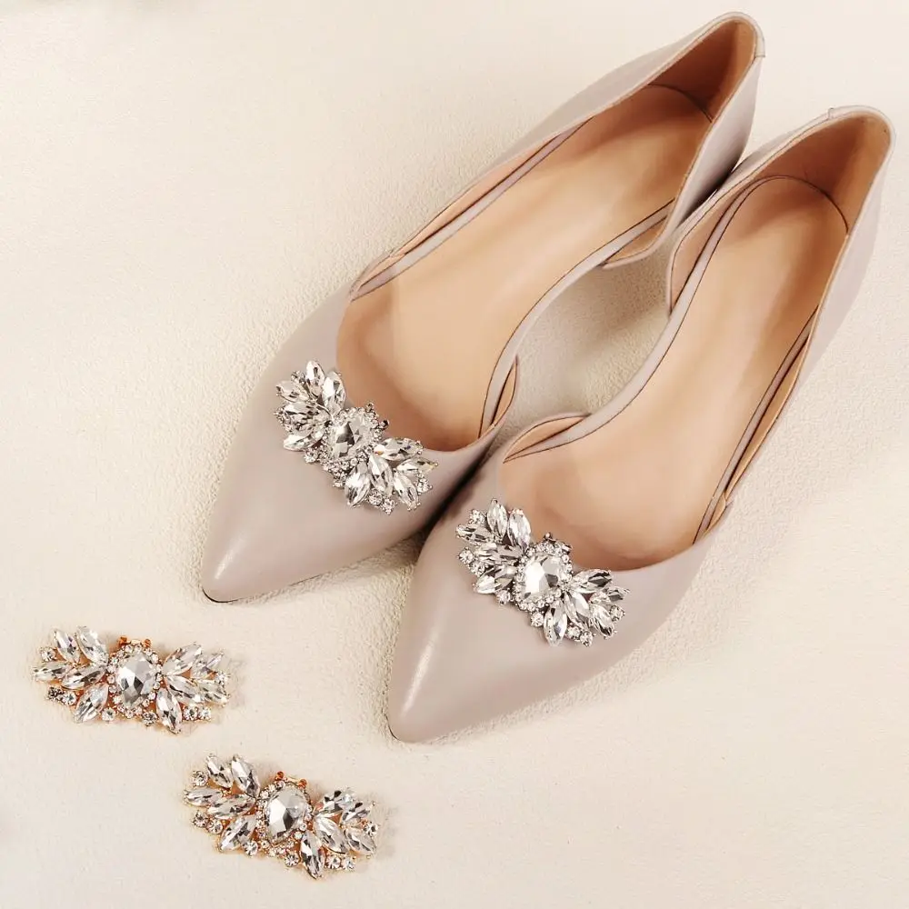 1 Pair Bride Accessories Shiny Shoes Clips Rhinestone Removable Shoes Decorations Clip Shoes Flower Charm Buckle Wedding
1 Pair Bride Accessories Shiny Shoes Clips Rhinestone Removable Shoes Decorations Clip Shoes Flower Charm Buckle Wedding