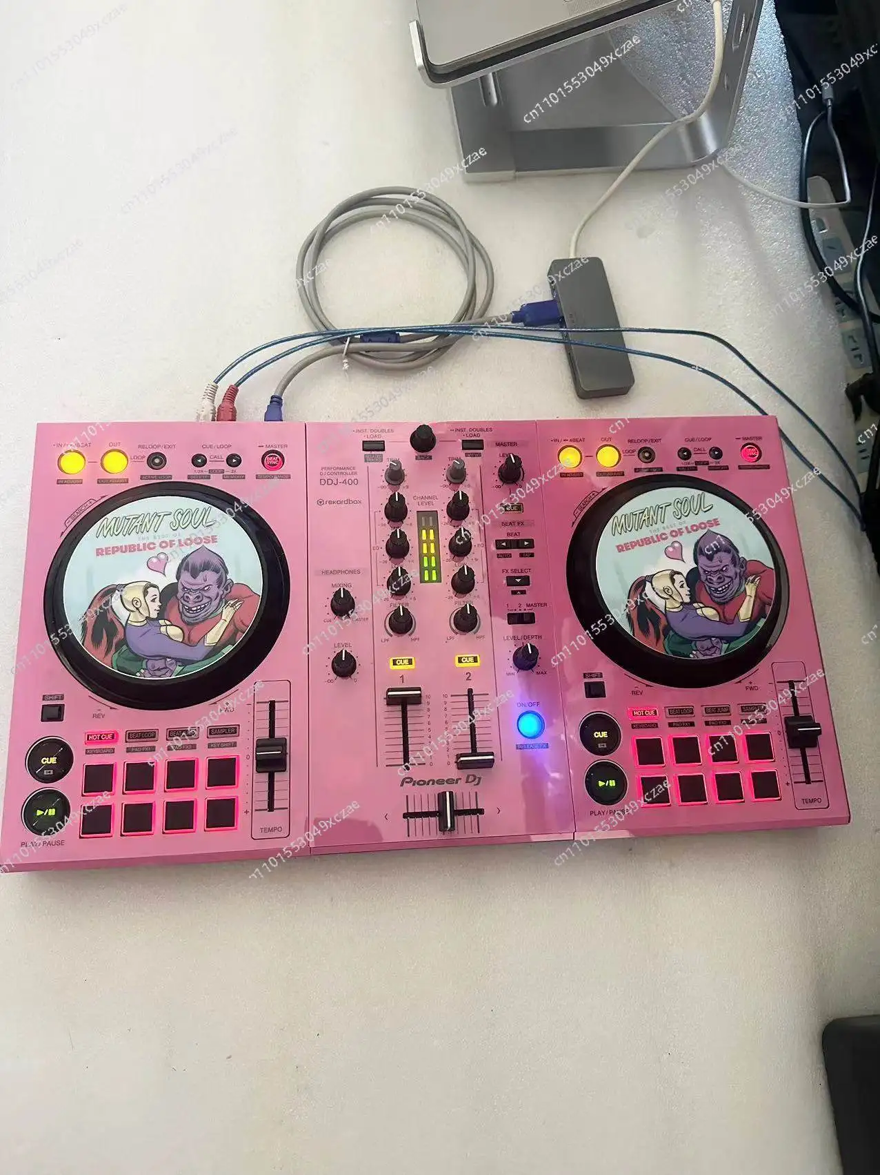 Pioneer DDJ-400 SB2 SB3 RB SX WEGO FLX4 FLX2 Driver Controller XDJ-RR - Used
Pioneer DDJ-400 SB2 SB3 RB SX WEGO FLX4 FLX2 Driver Controller XDJ-RR - Used