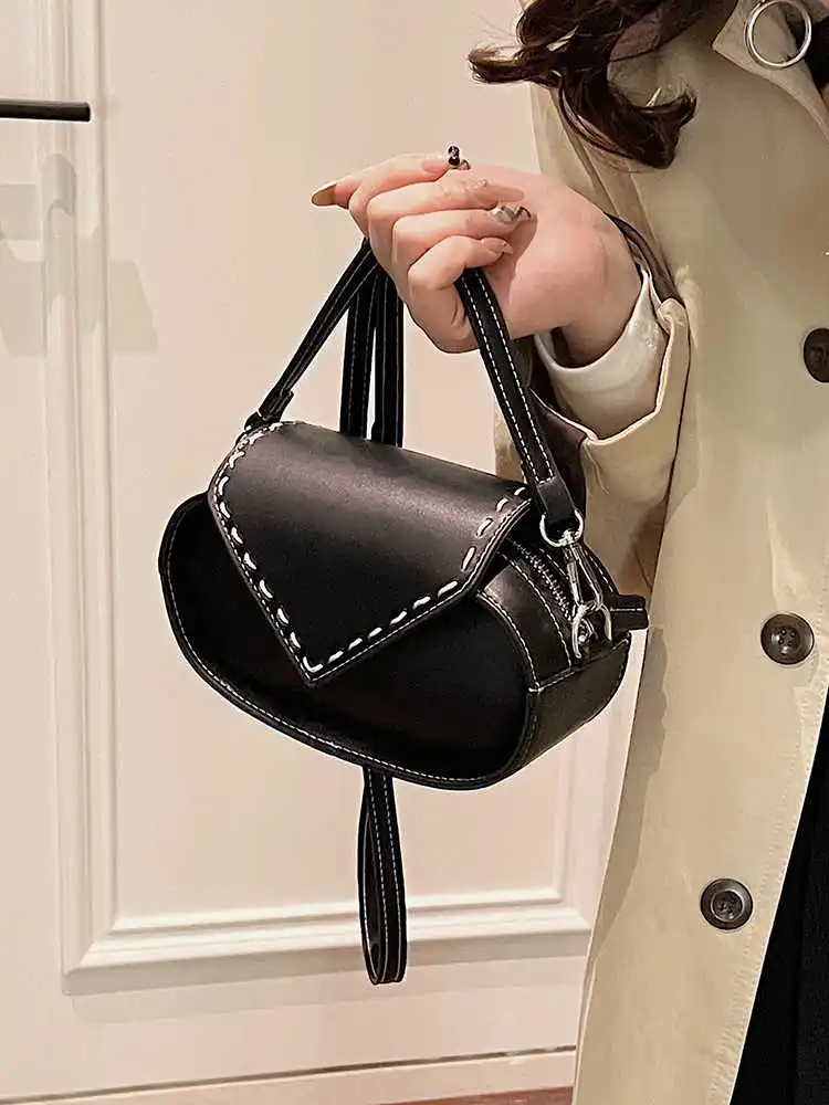 Korean Niche Design Small Crossbody Bags Women Fashion PU Leather Flap Pillow Bag High-Grade Sense Lady Purse
Korean Niche Design Small Crossbody Bags Women Fashion PU Leather Flap Pillow Bag High-Grade Sense Lady Purse