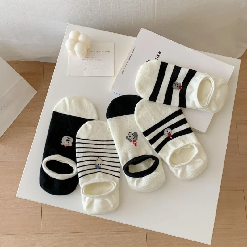 2 Pairs of Women's Silicone Invisible Boat Socks Summer Solid Color Ankle Boat Socks Women's Soft Cotton Slippers Socks Cotton
2 Pairs of Women's Silicone Invisible Boat Socks Summer Solid Color Ankle Boat Socks Women's Soft Cotton Slippers Socks Cotton