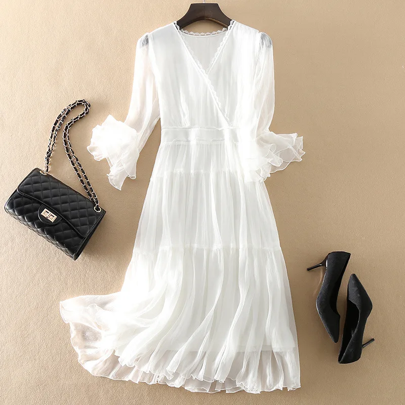 Spring Silk dress for women 2023 summer new pleated cake skirt high-end Hangzhou mulberry silk beach skirt
Spring Silk dress for women 2023 summer new pleated cake skirt high-end Hangzhou mulberry silk beach skirt