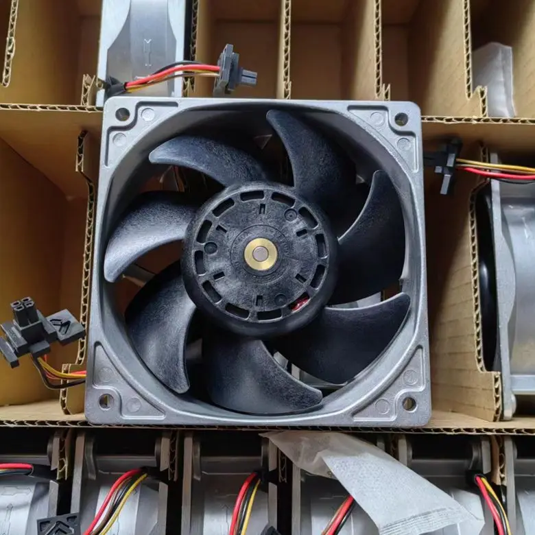 SANYO 9SX1212P1K007 DC 12 В 4,4 А 120x120x38 мм 4-проводной охлаждающий вентилятор для сервера
SANYO 9SX1212P1K007 DC 12 В 4,4 А 120x120x38 мм 4-проводной охлаждающий вентилятор для сервера