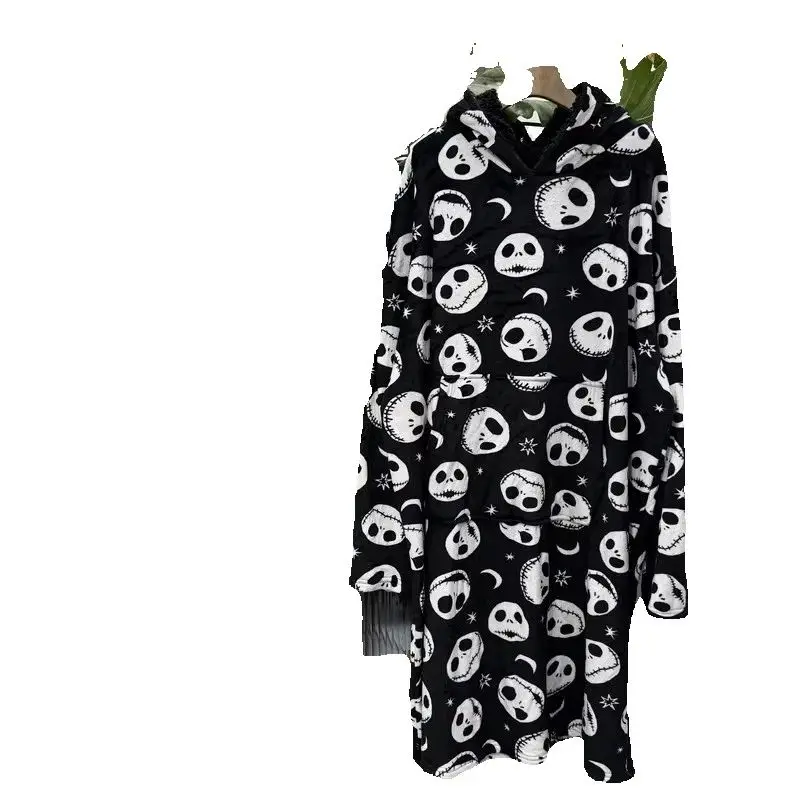ladies Night gown Warm winter nightdress Men's long-sleeved pullover cartoon Flannel Lovers Lounge sleep robe couples
ladies Night gown Warm winter nightdress Men's long-sleeved pullover cartoon Flannel Lovers Lounge sleep robe couples