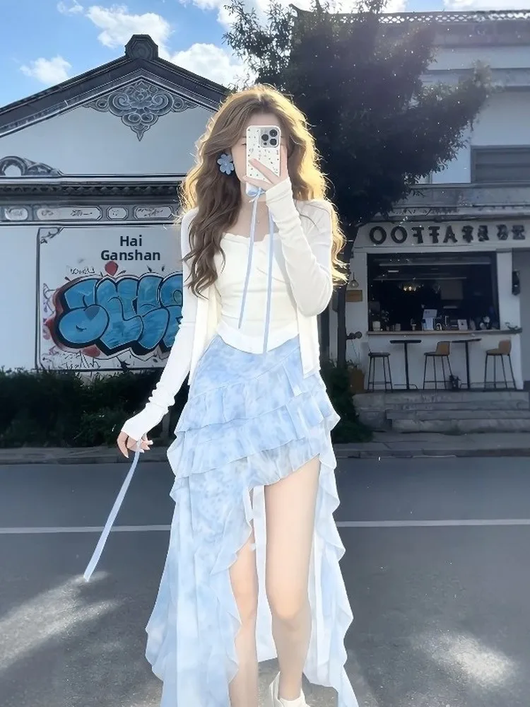 Elegant Three-Piece Set Women's Spring Summer Sweet Spicy Lace Trim Open Cardigan Strap Uneven Tulle Skirt Ensemble
Elegant Three-Piece Set Women's Spring Summer Sweet Spicy Lace Trim Open Cardigan Strap Uneven Tulle Skirt Ensemble