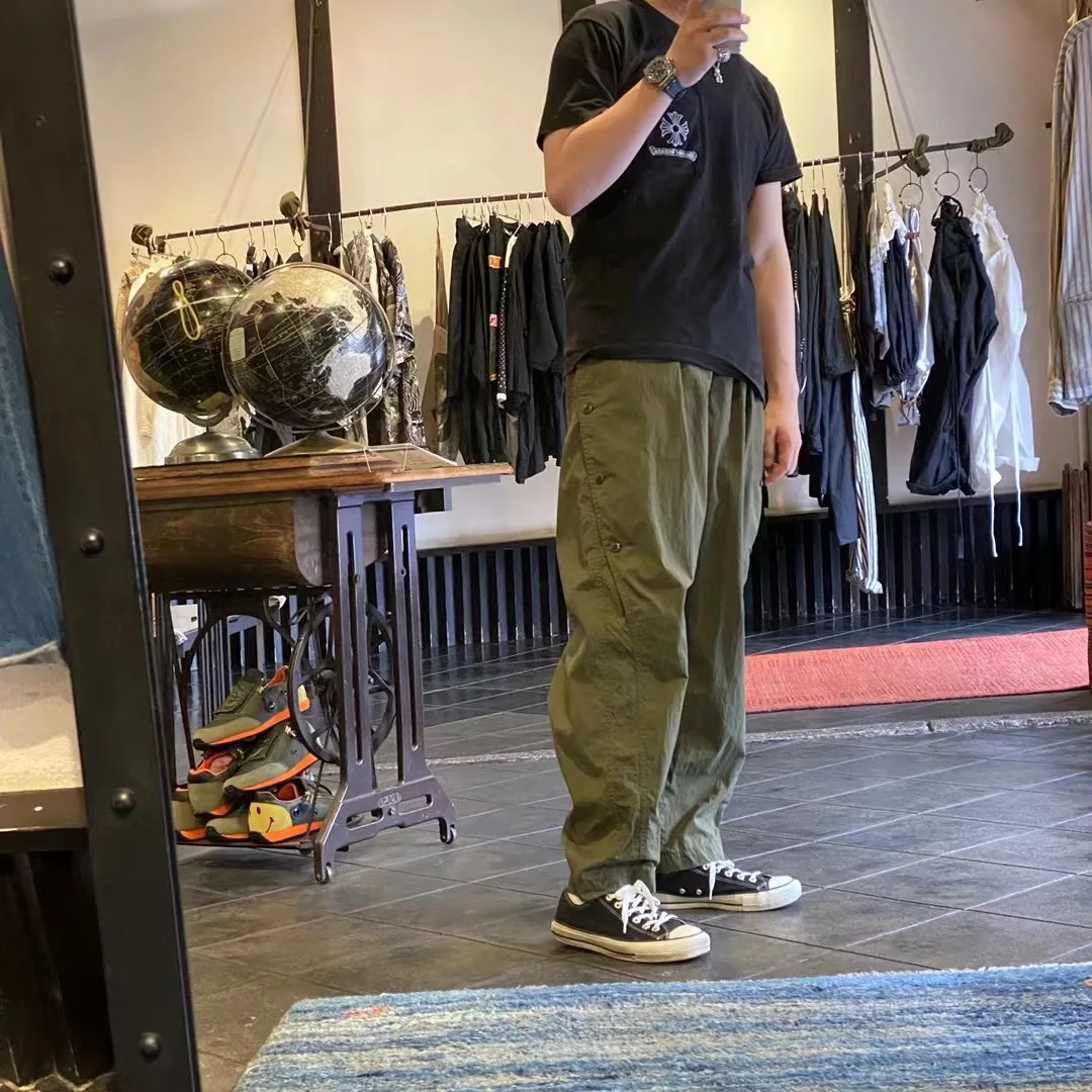 2023 KAPITAL trend loose tapered military green breasted military casual pants KZ895
2023 KAPITAL trend loose tapered military green breasted military casual pants KZ895