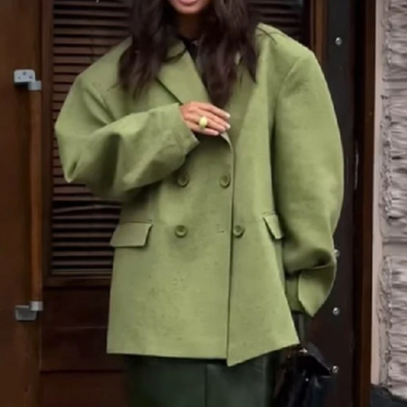 Fall/Winter 2025 Lapel Double-breasted Suit Loose Outer Sleeve Overskirt Women's Suit
Fall/Winter 2025 Lapel Double-breasted Suit Loose Outer Sleeve Overskirt Women's Suit