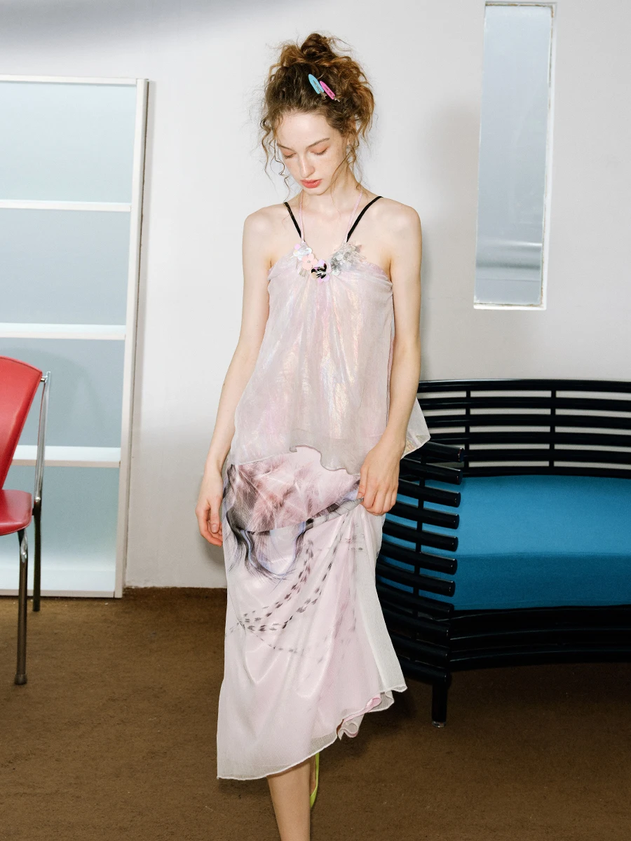 Женский топ-жилет MANE Atelier с цветочным декором, двойным слоем тюля и бретелями, оригинальный дизайн
Женский топ-жилет MANE Atelier с цветочным декором, двойным слоем тюля и бретелями, оригинальный дизайн