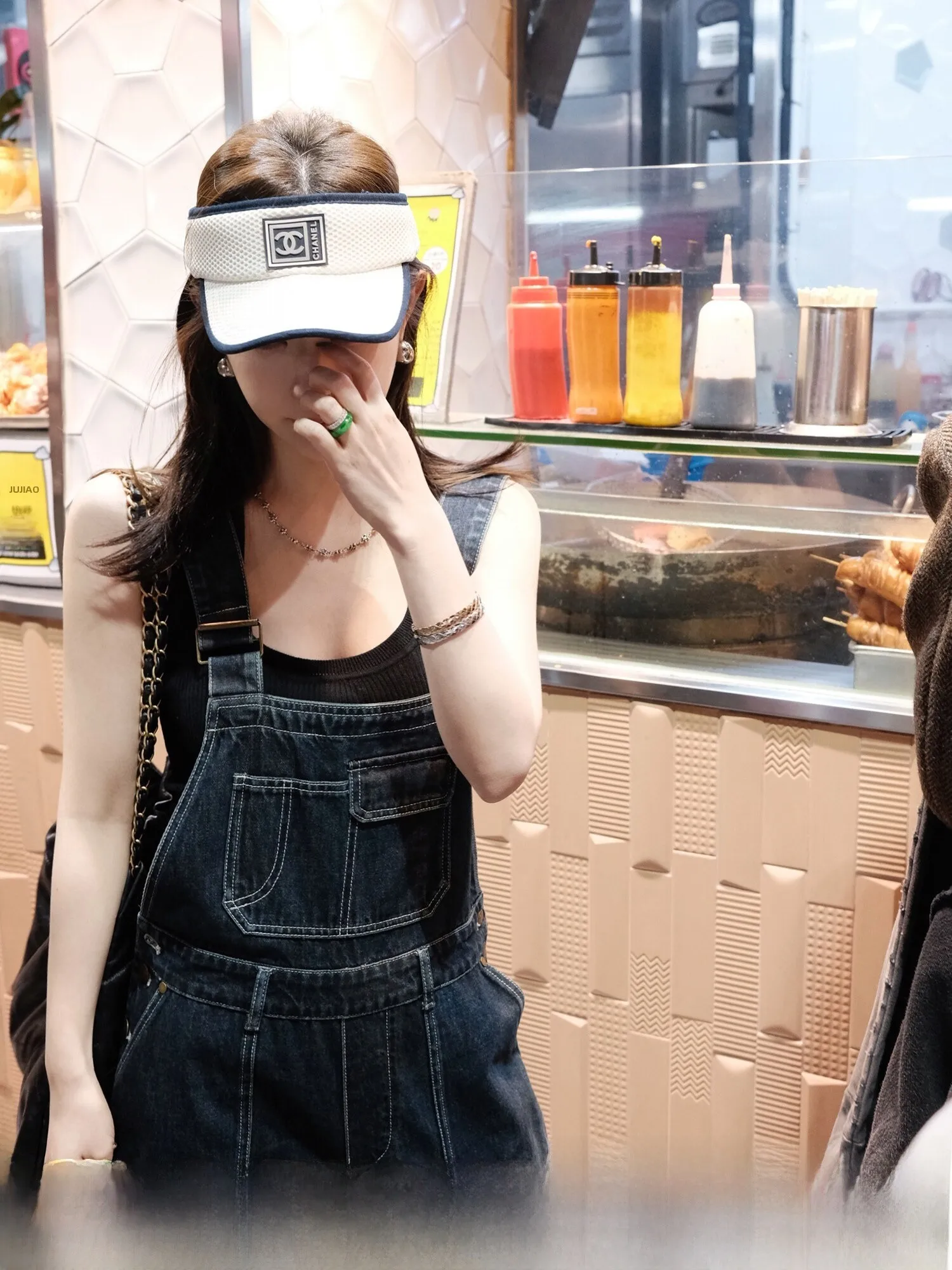 Lilylikes High Quality Plain Weave Denim Overalls Vintage Heavy Duty Cotton Ladies Loose Fit Spring Summer Jeans
Lilylikes High Quality Plain Weave Denim Overalls Vintage Heavy Duty Cotton Ladies Loose Fit Spring Summer Jeans