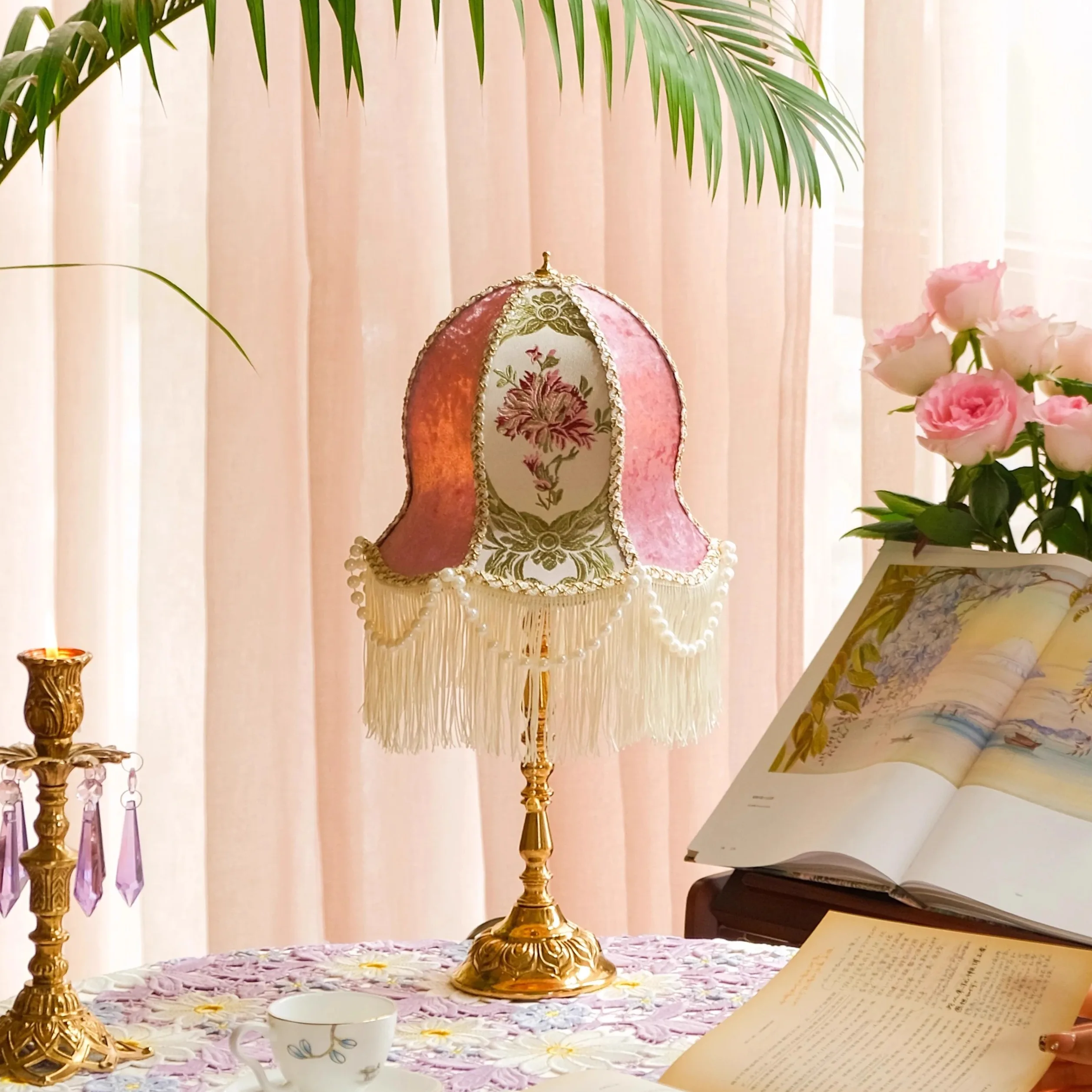 Rose Garden Lamp Wisteria French Vintage Vintage Brass Bedroom Living Room Ambience Desk Lamp
Rose Garden Lamp Wisteria French Vintage Vintage Brass Bedroom Living Room Ambience Desk Lamp