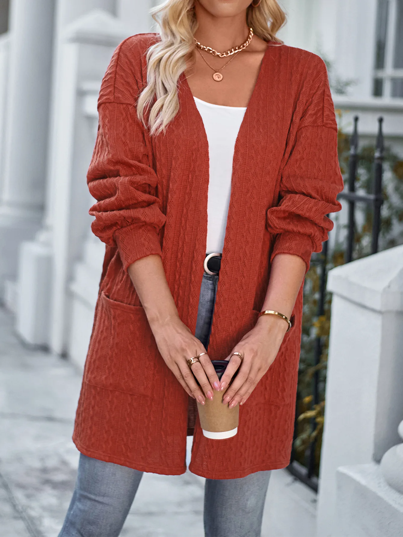 Autumn and winter new fashionable women's clothing, casual temperament, elegant commuting, solid color, loose splicing cardigan
Autumn and winter new fashionable women's clothing, casual temperament, elegant commuting, solid color, loose splicing cardigan