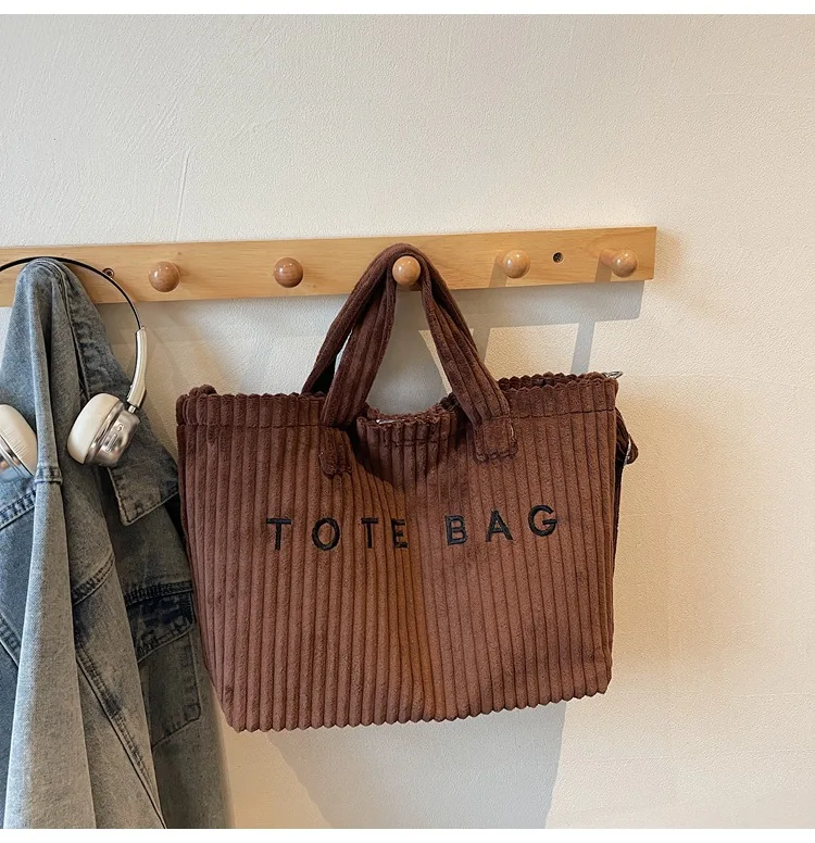 2025 Women's Large Capacity Tote Bag, Fashion Multi-way Shoulder Crossbody Purse, Spacious Work Bag with Laptop Compartment
2025 Women's Large Capacity Tote Bag, Fashion Multi-way Shoulder Crossbody Purse, Spacious Work Bag with Laptop Compartment